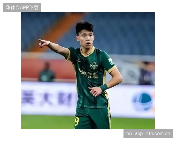 王钰栋年纪最小：少年天才的“爆发式”成长之路